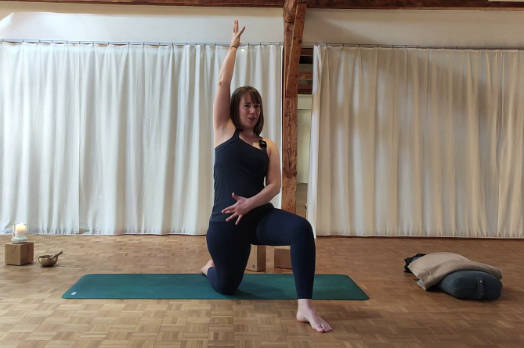 60_jahre_zu yoga%202 1