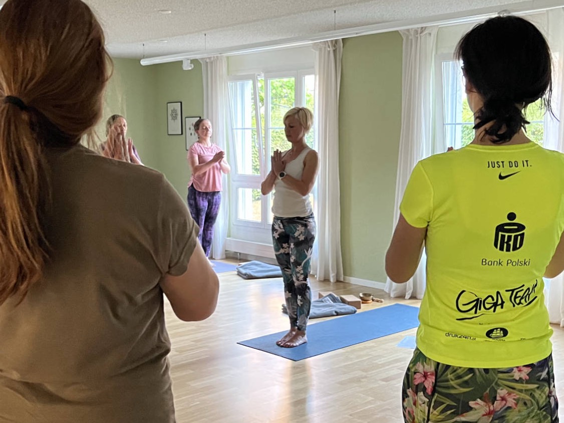 60_jahre_zu yoga%202 1